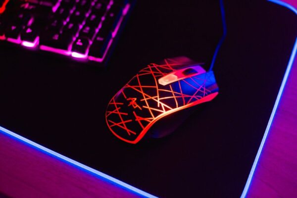 ART set wire keyboard USB A QWERTY with light + wire mouse USB A with light AK-50 black – Bild 4
