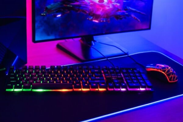 ART set wire keyboard USB A QWERTY with light + wire mouse USB A with light AK-50 black – Bild 2