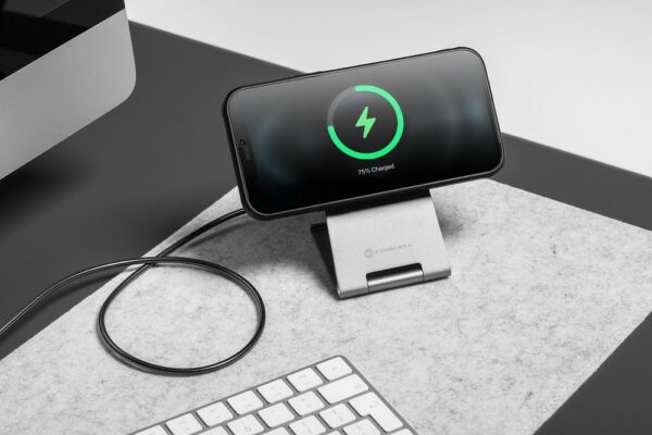 FORCELL F-ENERGY Flip Charge Qi2 15W wireless charger compatible with MagSafe silver – Bild 5