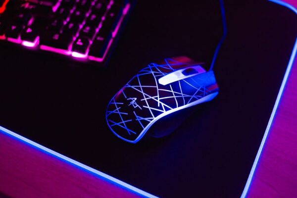 ART set wire keyboard USB A QWERTY with light + wire mouse USB A with light AK-50 black – Bild 5