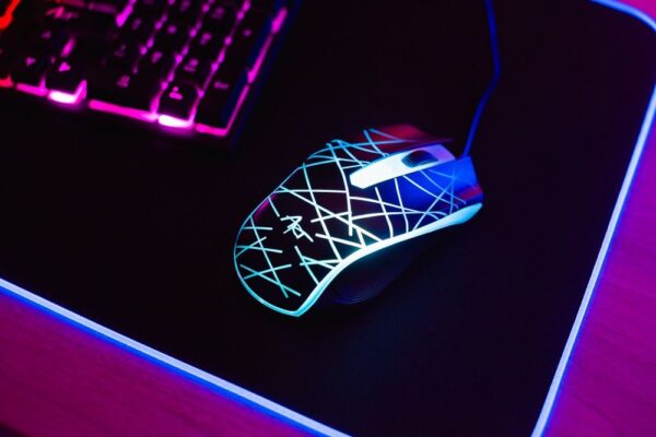 ART set wire keyboard USB A QWERTY with light + wire mouse USB A with light AK-50 black – Bild 3